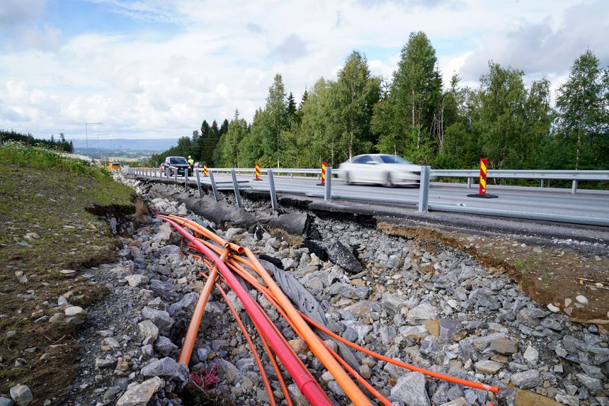 Pengene skal blant annet gå til å rette opp skader etter ekstremværet Hans. Foto: Håkon Mosvold Larsen/NTB