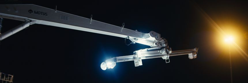 3D-kranen kan kompensere for bevegelser i tre akser: heis, sving og teleskop.  Foto:  Motus