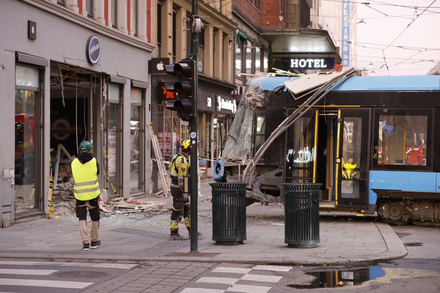 Politiet har startet etterforskning og har rutinemessig gitt trikkeføreren status som mistenkt. Foto: Arash A. Nejad