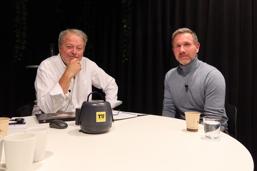 Daglig leder Dag Ove Espeland (t.h.) i Oker Energy AS er gjest i podcasten Teknisk Sett. Foto: Karianne Skjæveland