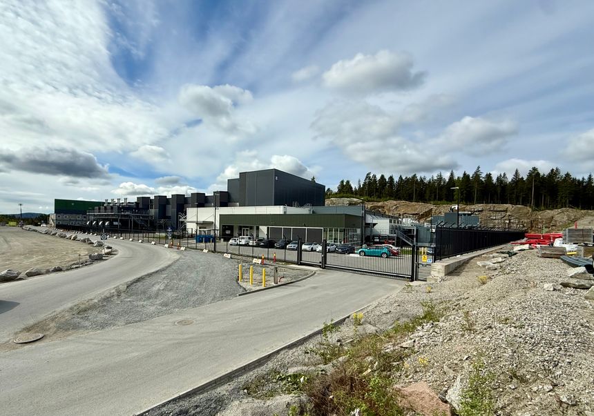 Anlegget til Green Mountain i Enebakk ser ut som... ja, nettopp... et industrikompleks Foto: Jan M. Moberg