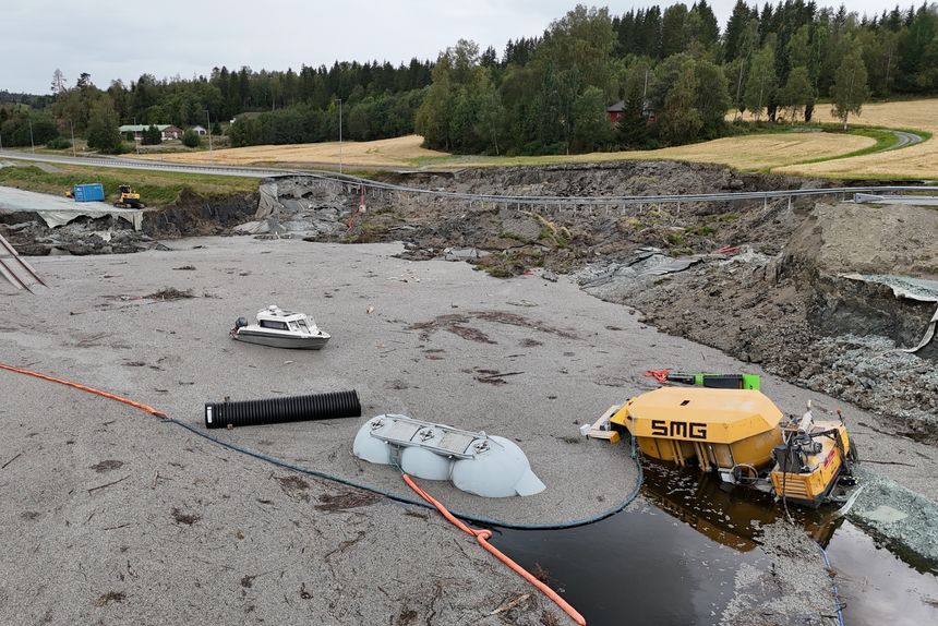 Saken etterforskes som en mulig arbeidsulykke med dødsfølge. Foto:  Arash A. Nejad
