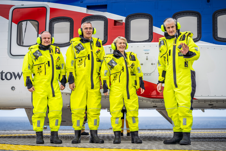 EU-kommisjonens president Ursula von der Leyen, Nato-sjef Jens Stoltenberg og statsminister Jonas Gahr Støre besøkte Troll A-plattformen i 2023. Equinor-sjef Anders Opedal var vert for besøket. Foto: Ole Berg-Rusten/NTB