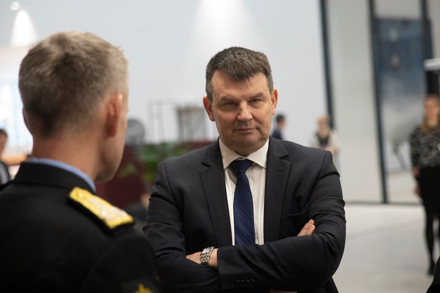 Tøffer seg: Tor Mikkel Wara (Frp) ønsker å tillate gasskraftverk. Det er allerede lovlig. Og veldig ulønnsomt. <span>Foto: Marius Jørgenrud</span>