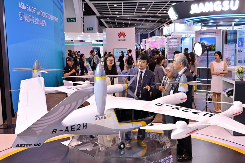 <span>Bransjefolk, investorer, innkjøpere og teknologibrukere fra ulike sektorer, inkludert små og mellomstore bedrifter, oppfordres til å delta på de to messene. Foto: InnoEX</span>