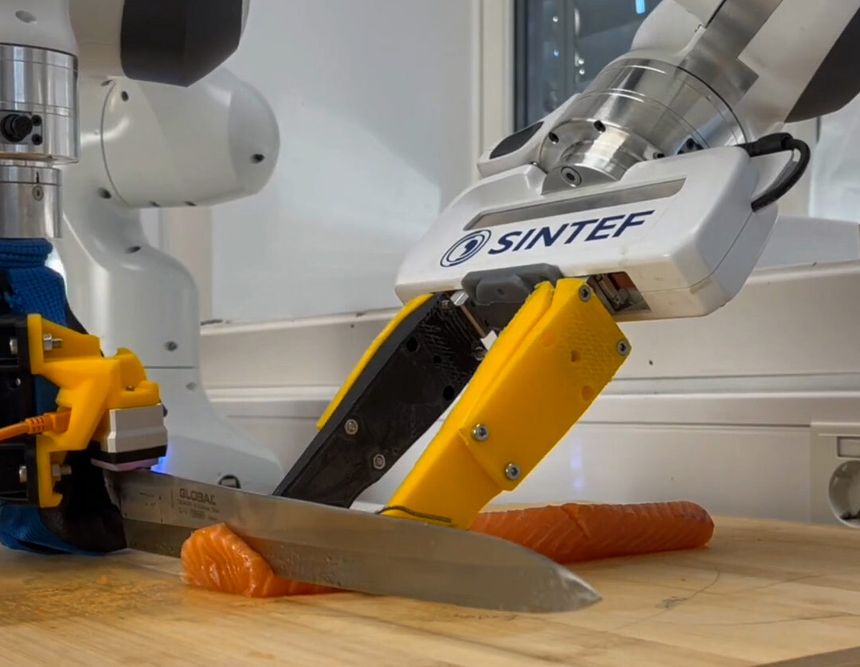 Tynne skiver? Ikke noe problem for roboten Foto:  Sintef