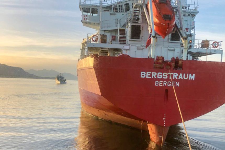 Tankskipet Bergstraum har grunnstøtt utenfor Hvaler. Bildet er fra en hendelse der skipet fikk motorstans utenfor kysten av Møre og Romsdal i 2022. Foto:  Redningsselskapet/ NTB