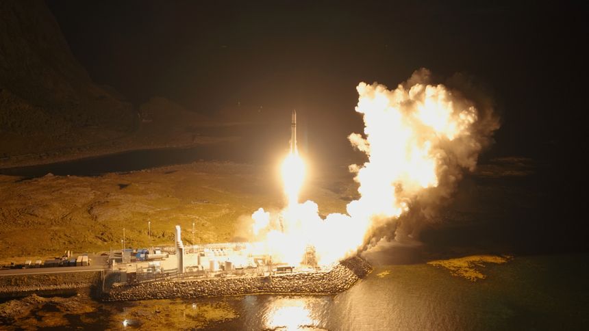 Det ble gjennomført en vellykket oppskyting fra Andøya lørdag. Foto: Isar Aerospace / Handout