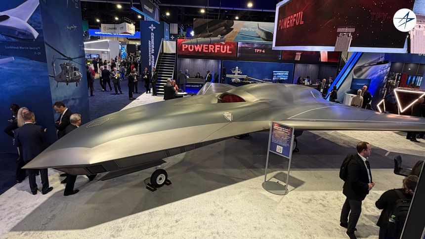 Fullskalamodell av det ubemannede kampflyet Vectis fra Lockheed Martin under AFA National Convention i National Harbor, Maryland denne helgen. Foto: Lockheed Martin