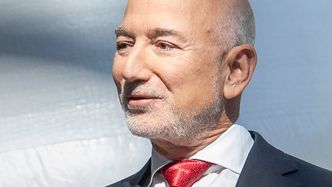 Illustrasjon av Storsatsing: Bezos vil bruke KI til å øke velstanden for alle