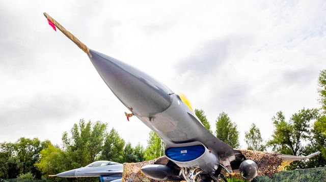 Ukrainsk F-16-fly styrtet under luftangrep