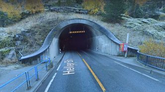 Viktig riksveitunnel&nbsp;stenger – setter inn ferger
