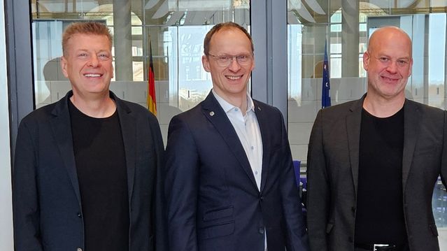 Ny kontorpakke møter anklager om ulovlig bruk av kode