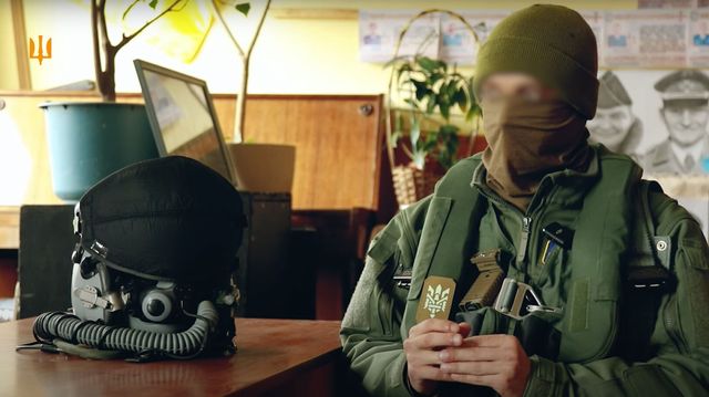 Ukrainsk F-16-pilot hevder de ikke har manglet etterretning