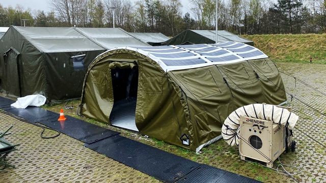 Den norske solcelleduken kan legges på telt og industrihaller