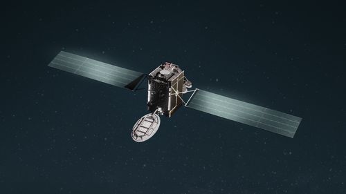 Russisk spionsatellitt truer norske kommunikasjonssatellitter