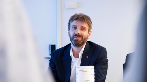 Illustrasjon av Ap vil ha strengere regulering av datasentre