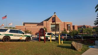 Illustrasjon av Etterforskes etter «norsk» masseskyting i Florida