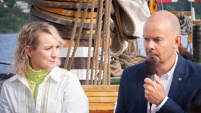 Millioner til KI-folk i Nkom og bedre Svalbard-fiber