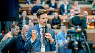 Illustrasjon av Nkom vil ikke følge USAs ruter-forbud