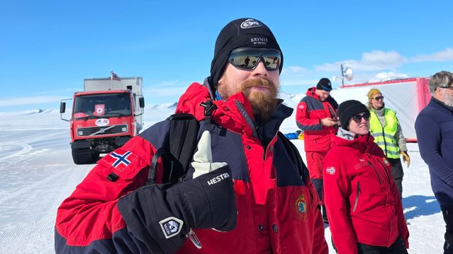 Ravn bygger målestasjon i Antarktis som skal fange opp rystelser i hele verden