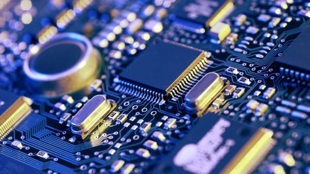 Elektronikkprodusent oppjusterer forventet inntjening etter forsvarsboom