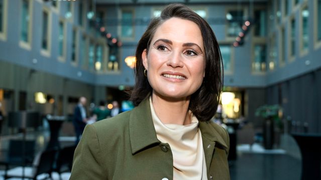 Kunnskapsministeren ber skoler forby KI-briller