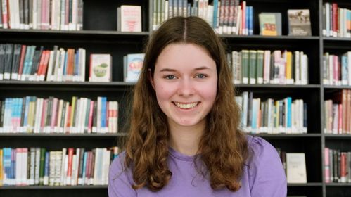 Illustrasjon av KI-frykt stopper ikke Julie (19)