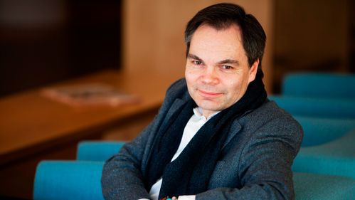 Illustrasjon av KI-revolusjon i offentlige anskaffelser sparer tid og styrker kvaliteten