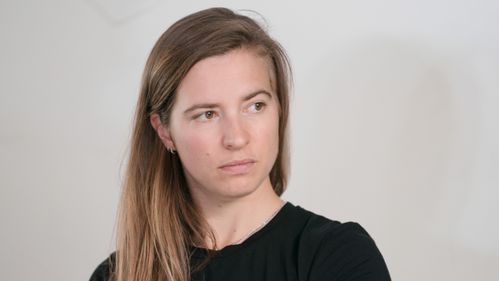 Illustrasjon av Regjeringen vil ikke forby «pervobriller»: – Dette er litt dystopisk