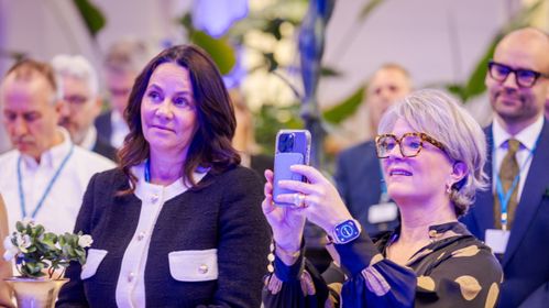 Illustrasjon av Utsatt frist for Telenor-Globalconnect-kjøpet