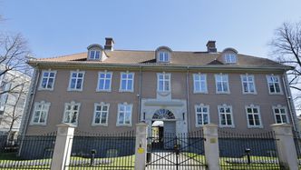Illustrasjon av Siktet konsulent ledet Ukraina-innkjøp