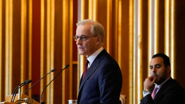 Støre vil gjøre endringer i langtidsplanen for Forsvaret