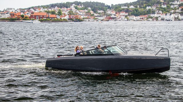 Rundt 5000 fritidsbåter dumpes ulovlig på havet hvert år