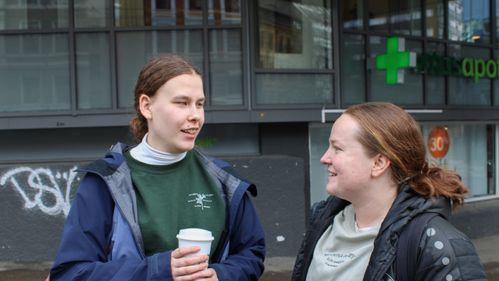 Illustrasjon av Sikkerhetshull kan gi tilgang til headsettet ditt: – Jeg blir litt redd