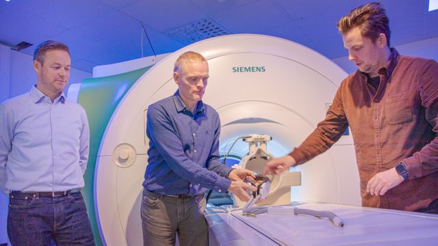 Her lages elektronikk som hjelper både jagerpiloter og barn