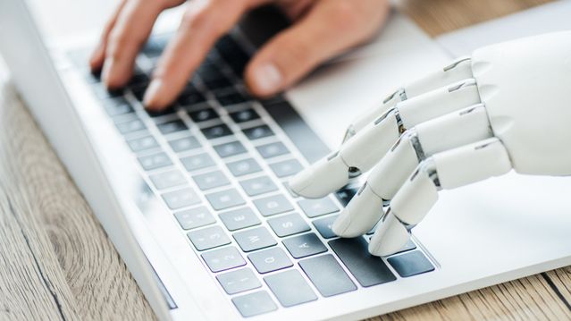 Ny studie: Lenge til KI-teknologien kan erstatte menneskelig innsats