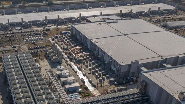 Bygger verdens kraftigste KI-datasenter for neste generasjon KI