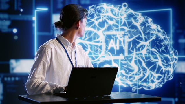 – Vi må forstå mer av det som skjer inne i boksen