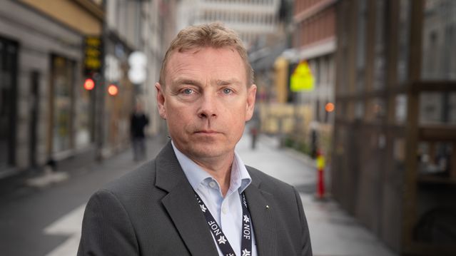 Ønsker å flytte Forsvarsbygg: – Stein i støvelen
