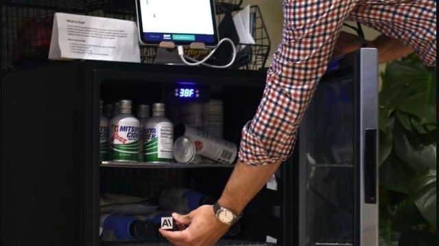 Slik gikk det da en av de beste KI-modellene ble satt til å drive en liten butikk