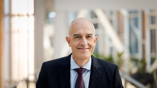 Én telefonsamtale fikk Cowis toppsjef til å aktivere kriseplanen