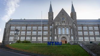 Illustrasjon av Overvåkingskameraer ved NTNU kan ha vært åpent tilgjengelige i over seks år