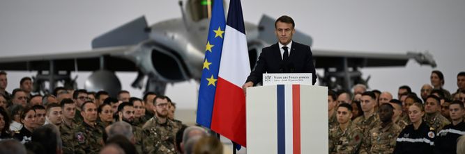 Illustrasjon av Frankrike øker antall atomvåpen