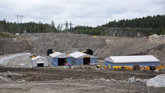 Fikk ikke informasjon om uran og sulfat i Follobanenmassene – varsler mulig erstatningskrav