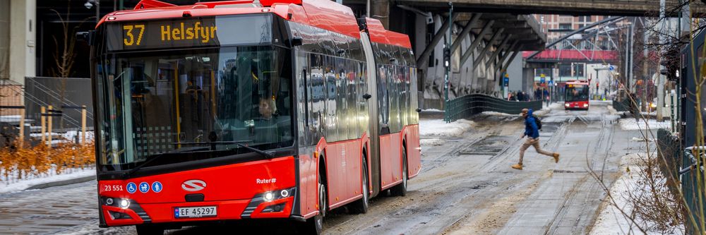 Unibuss unnlater å stille garanti for milliardavtale: – Ruter truer med å heve hele kontrakten