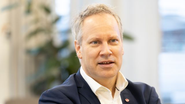 Nygård varsler mer støtte til Ukrainas veier og jernbane