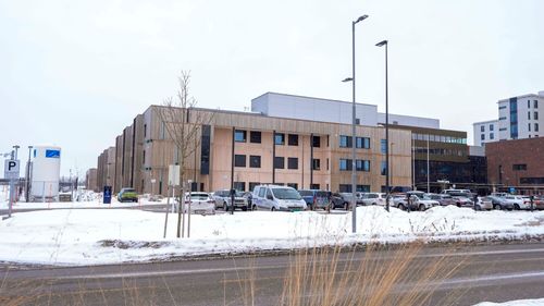 Illustrasjon av Telefonproblemer hos Drammen sykehus – har satt gul beredskap