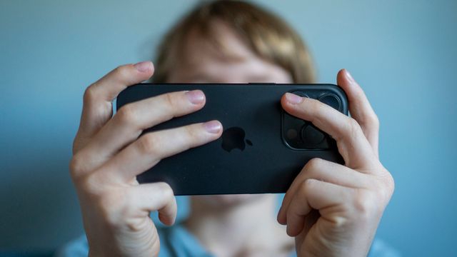 EU vil ha 13-års aldersgrense på sosiale medier
