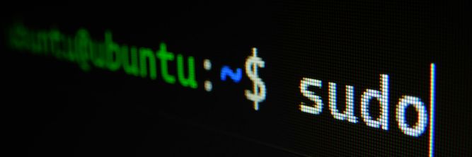 Illustrasjon av – Internettet er i flammer i dag